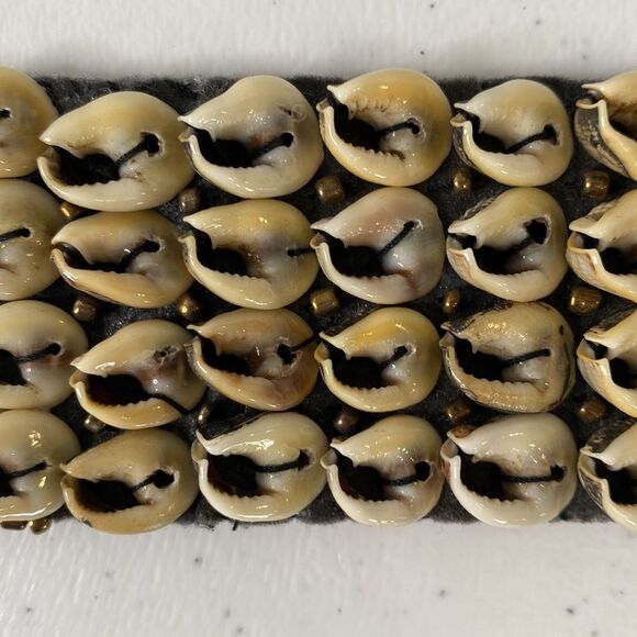 Anthropologie Cocobelle Komodo Papua Shells Beaded Embellish Belt Wooden Clasp - Picture 6 of 9